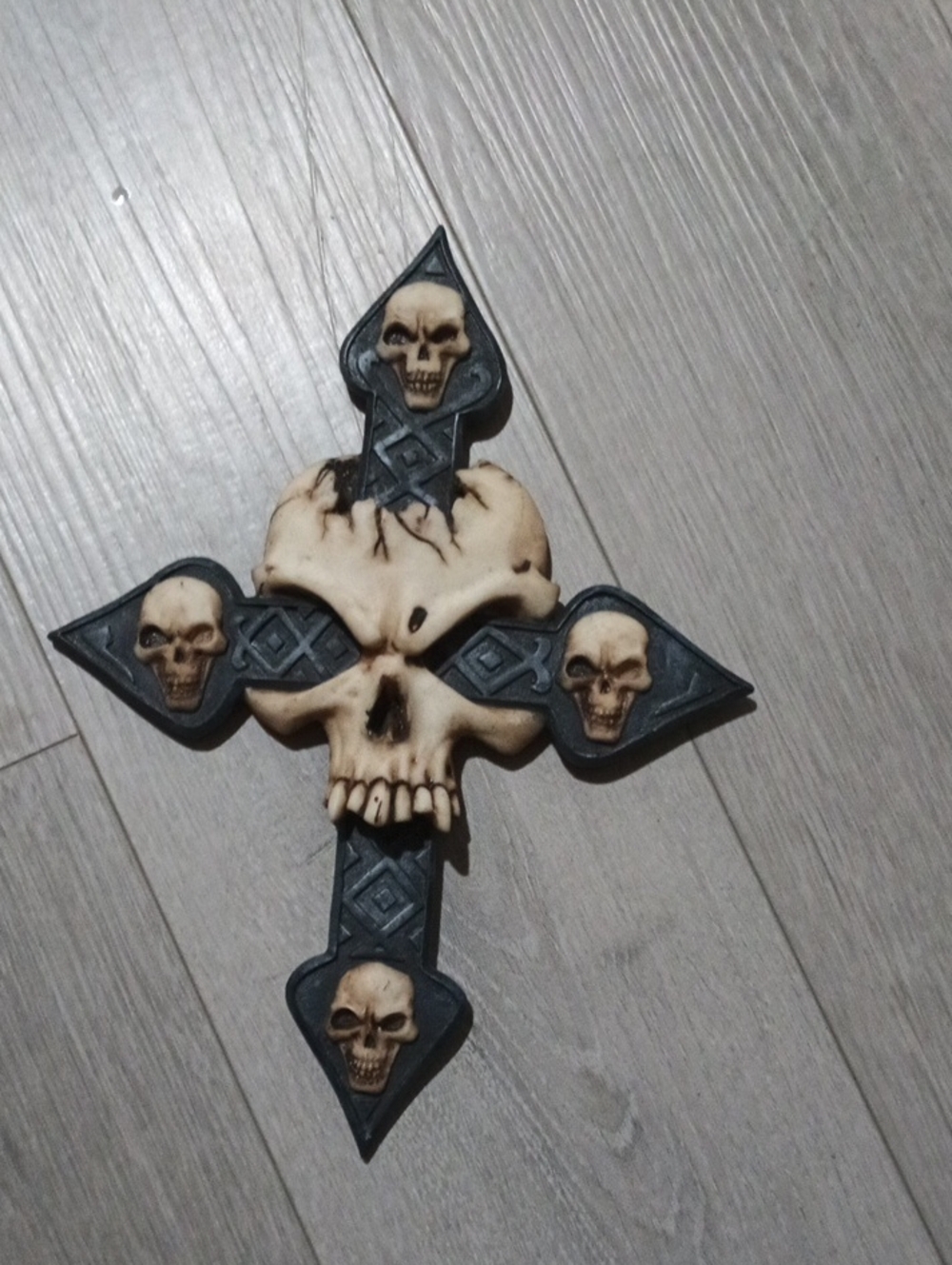 Skull Cross Wall Accent in Bone and Black